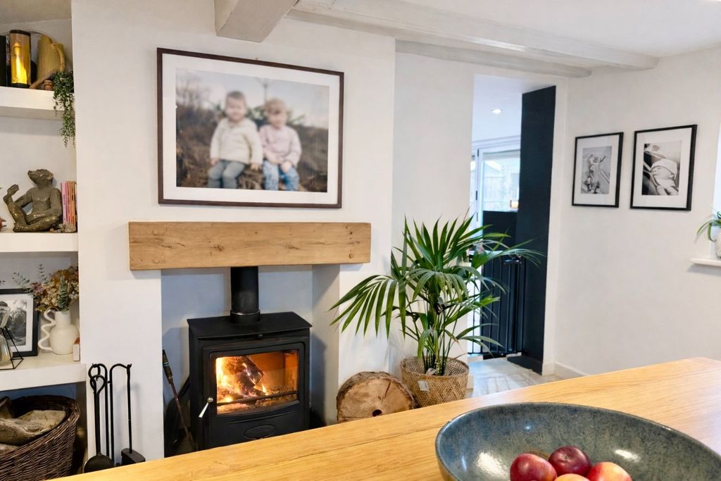 Property photo 3 of 24