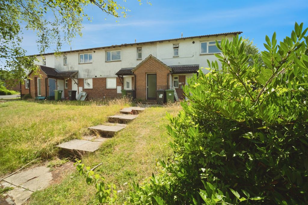 Property photo 1 of 12
