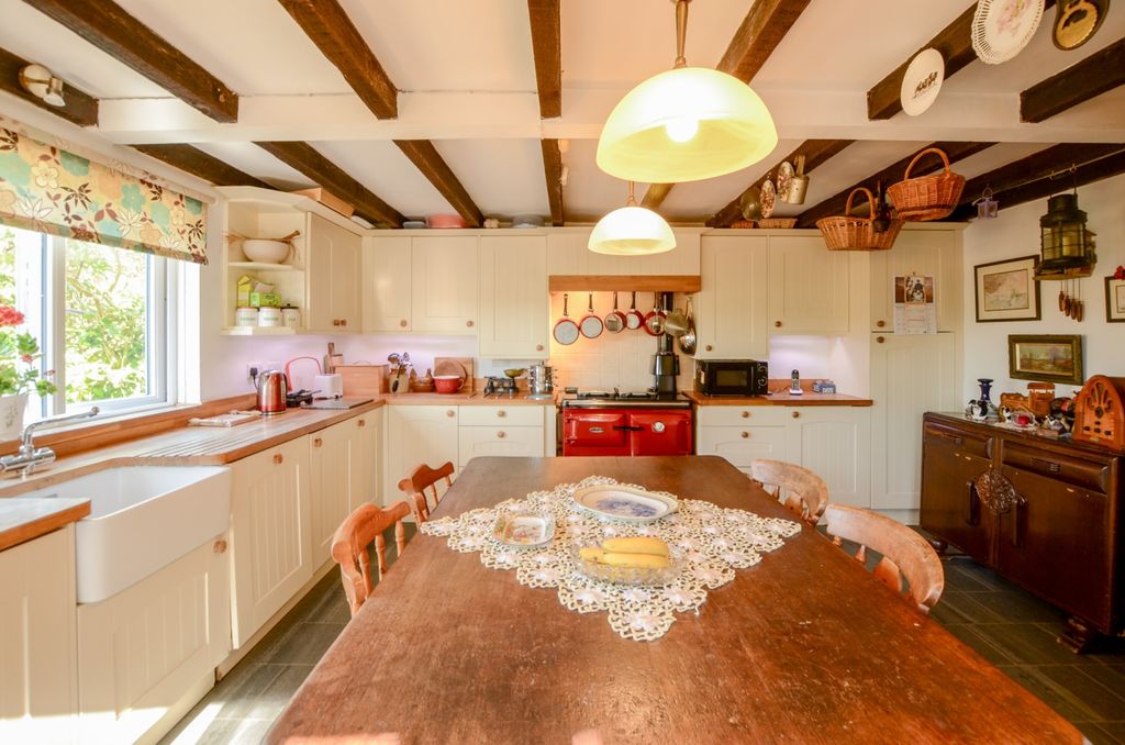 Property photo 2 of 21 Watermeadows Tps Bodmin Branch 01208 74182 -03