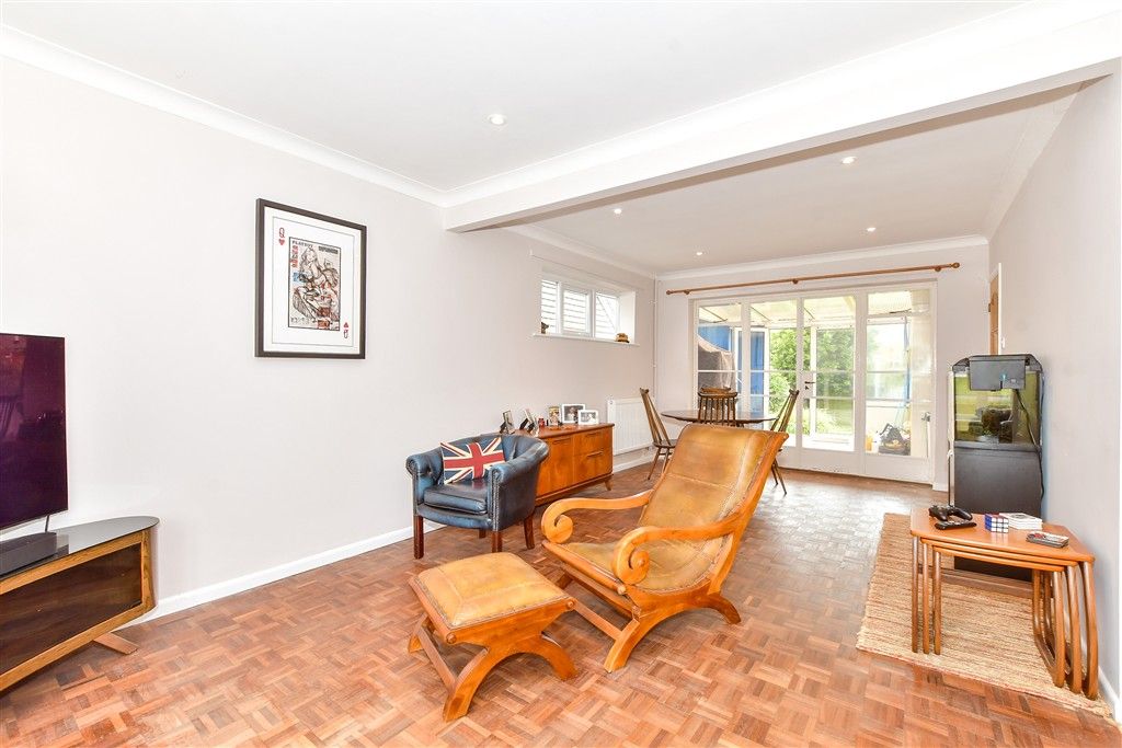 Property photo 3 of 10 Lounge/Diner