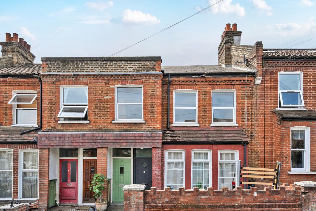 Property photo 1 of 18 1469719-24-6A1d6E...