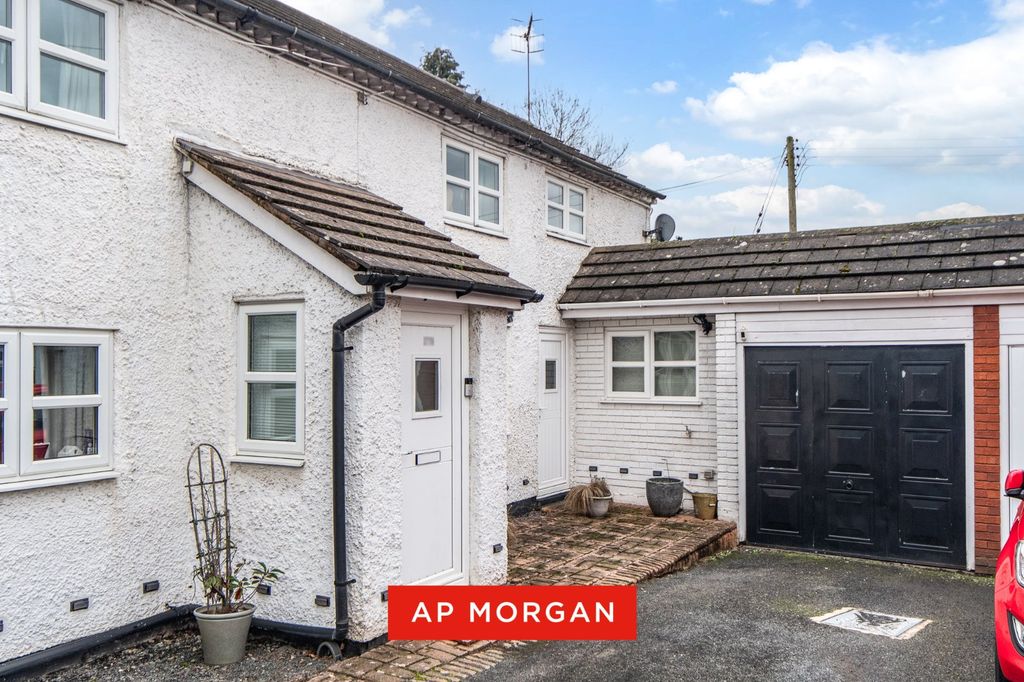 Property photo 2 of 23 Picture No. 32