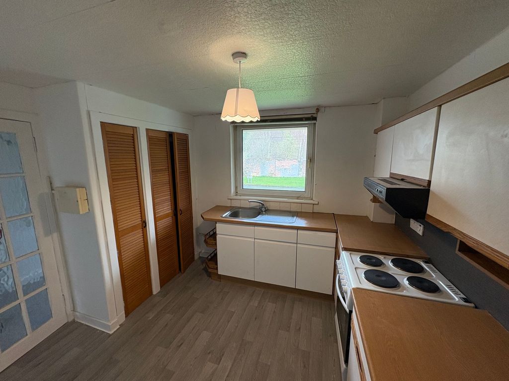 Additional image 5 of 2 bed maisonette to rentBroomlands Street, Paisley PA1