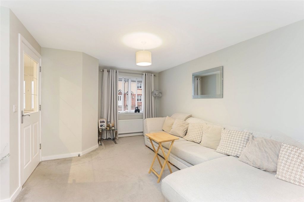 Property photo 2 of 21 Picture No. 03