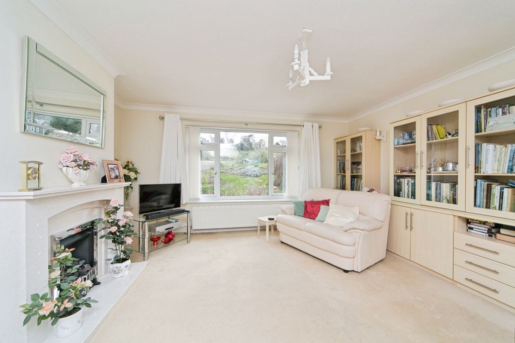 Property photo 3 of 20 Pbox-Img.Jpg