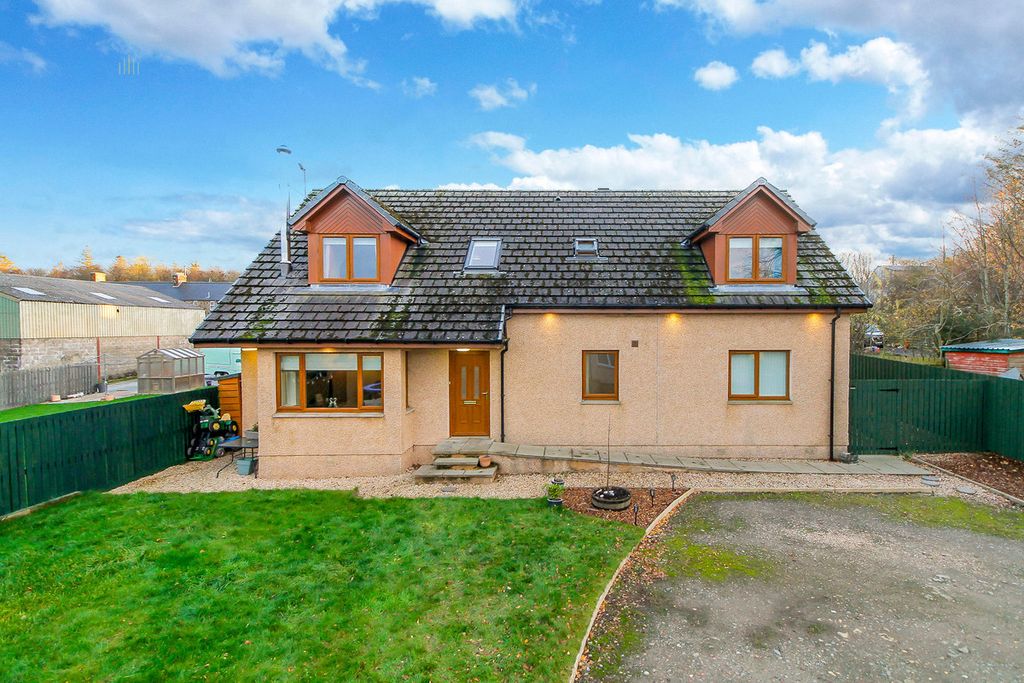 Property photo 2 of 39