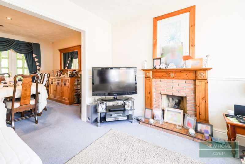 Property photo 3 of 24 Photo 11