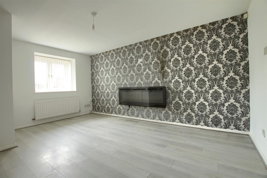 Property photo 3 of 11 Bg2.Jpg
