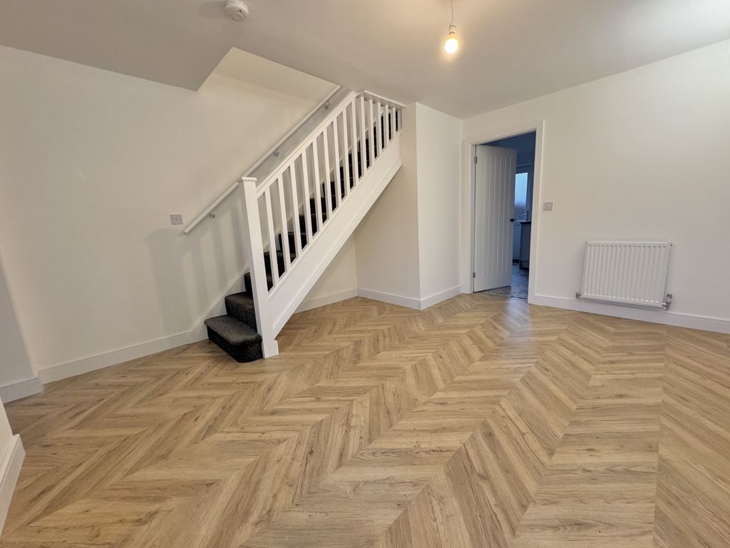 Property photo 2 of 13 Img_6226