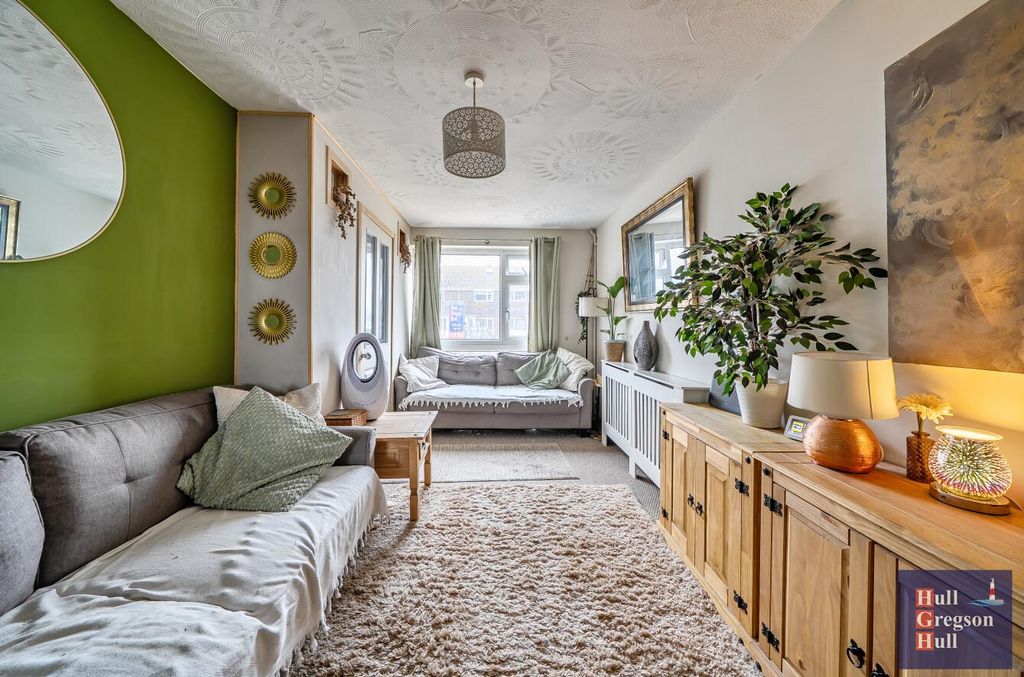 Property photo 3 of 21 92Eda2B0-0Cbb-427A-Ab80-Dfb9Cb50677E.Jpg