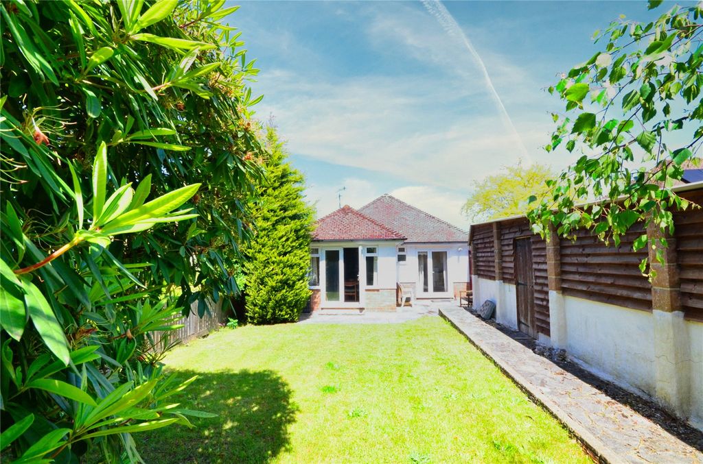 Property photo 2 of 16 Garden
