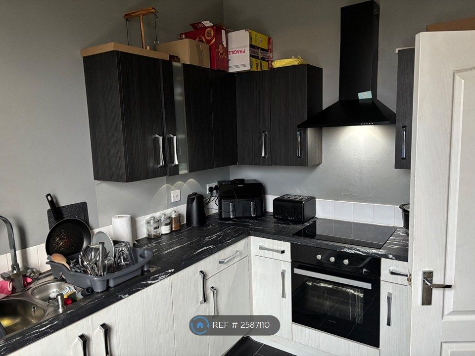 Property photo 3 of 15 Kitchen