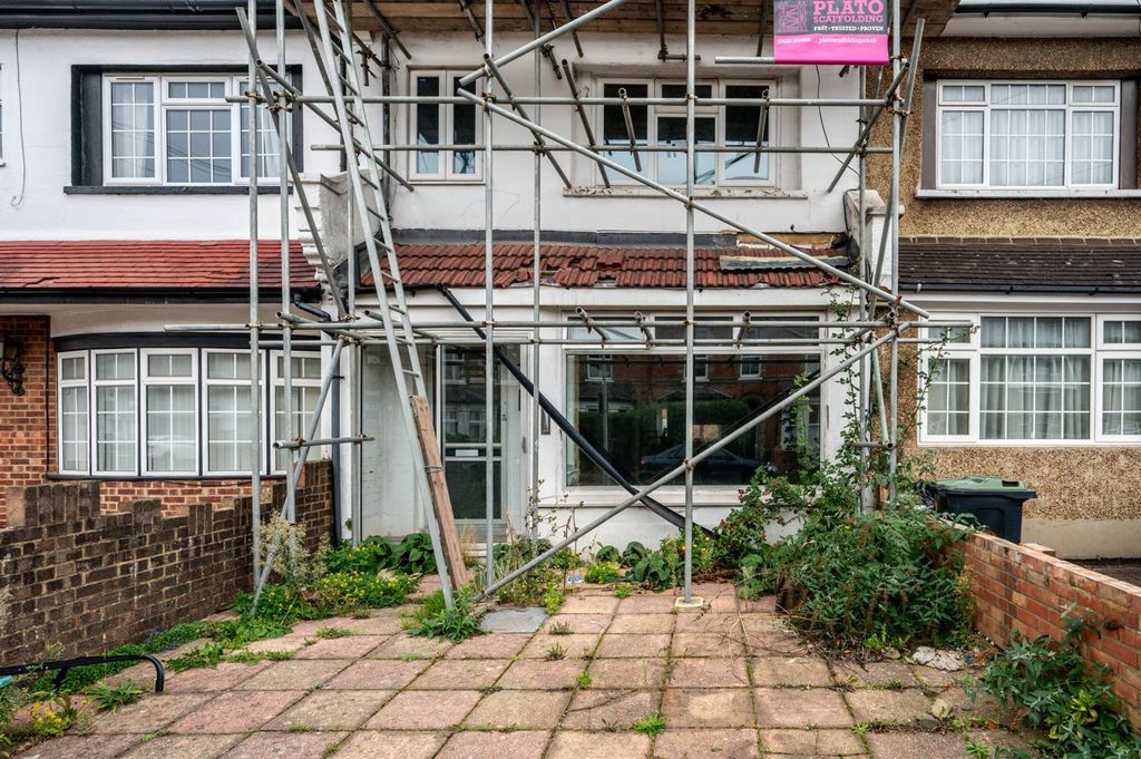 Property photo 1 of 4