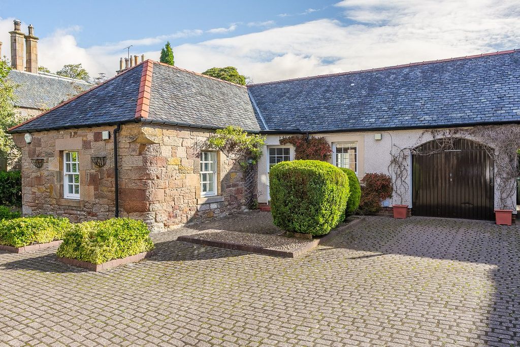 Property photo 1 of 35