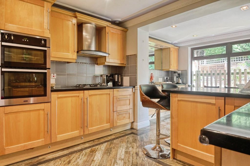 Property photo 2 of 27 25Hur8.Jpg