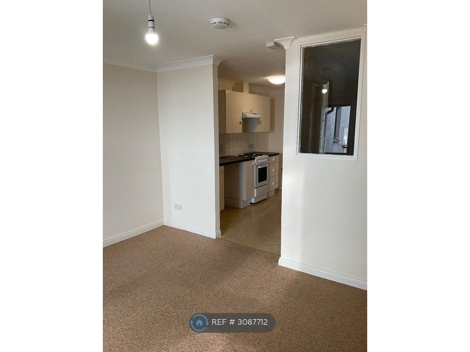 Property photo 2 of 3