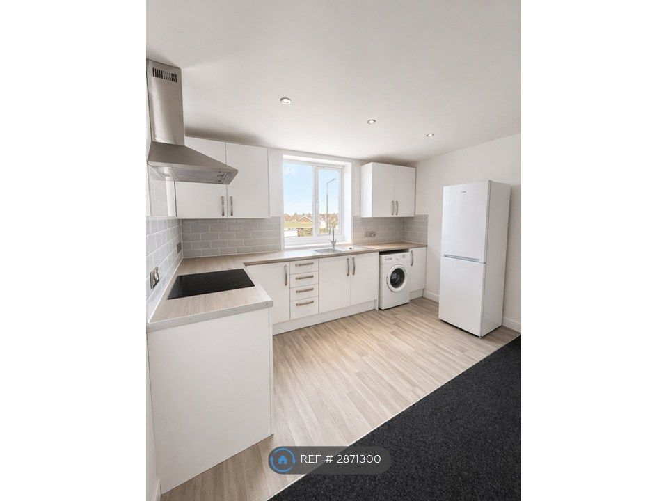 Property photo 1 of 5 Kitchen