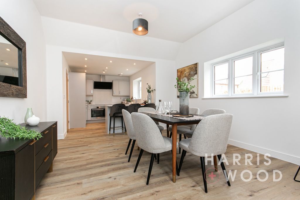 Property photo 3 of 36 4856902