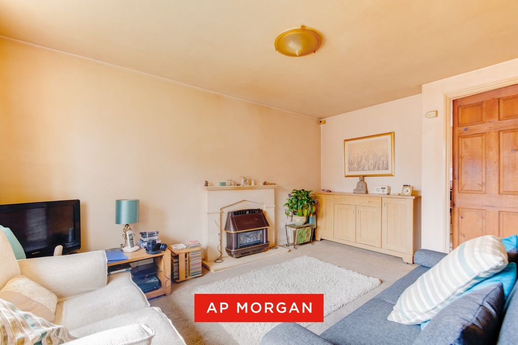 Property photo 2 of 11 Picture No. 05