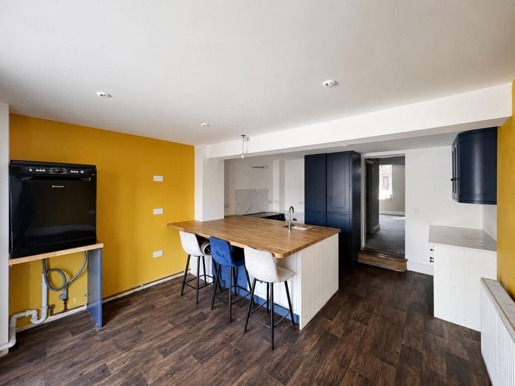 Property photo 2 of 18 New Street - Kitchen.Jpeg