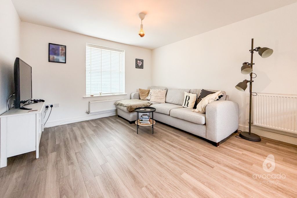 Property photo 2 of 14 4351453