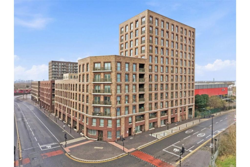 Property photo 1 of 1