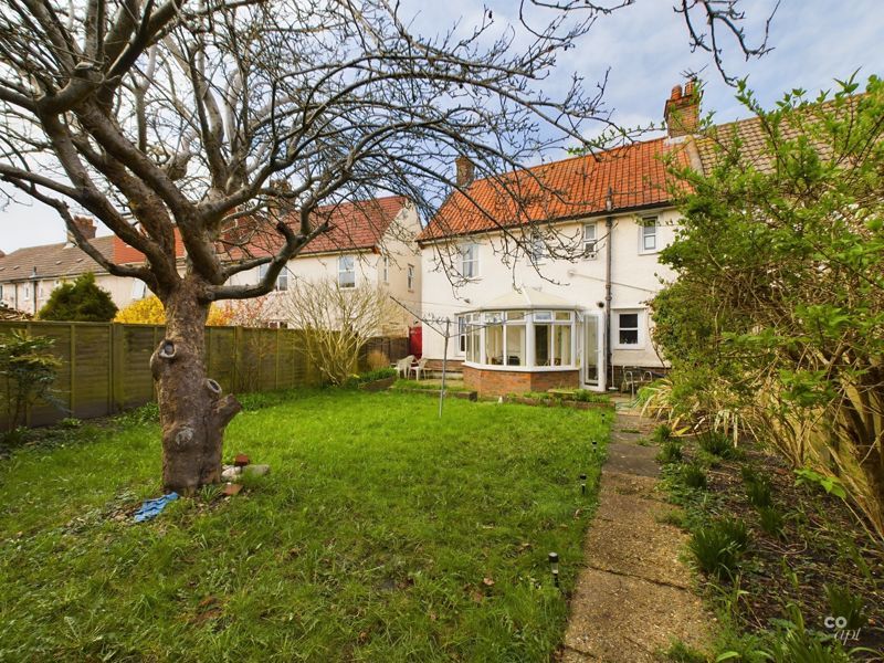 Property photo 2 of 15 Photo 8