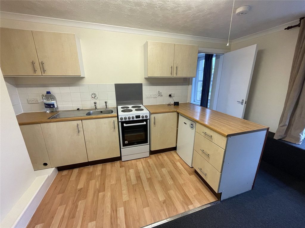 Property photo 2 of 8 Picture No. 05