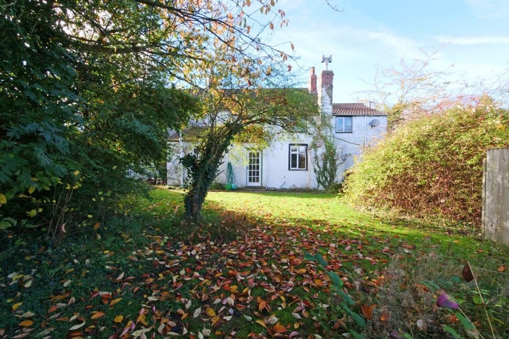 Property photo 2 of 13