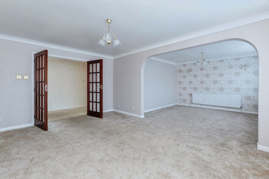 Property photo 3 of 17 Pbox-Img.Jpg