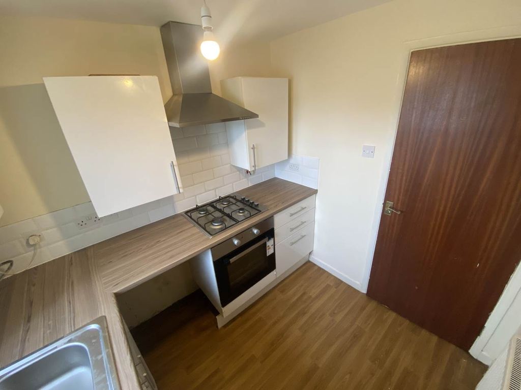 Property photo 2 of 15 Img_0872