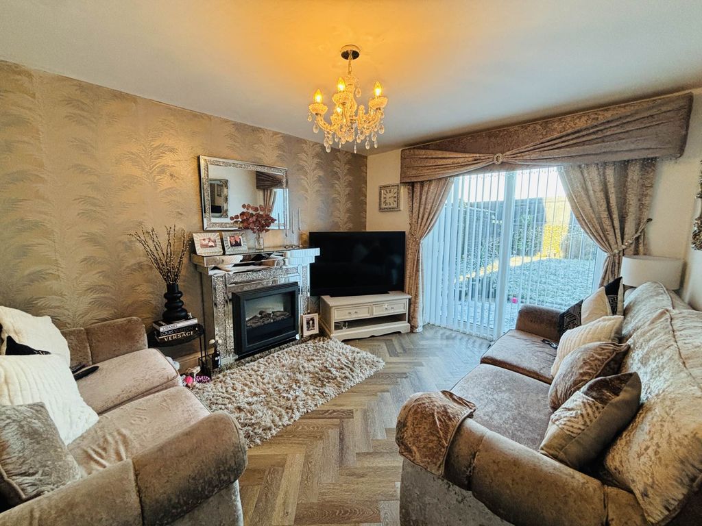 Property photo 2 of 22