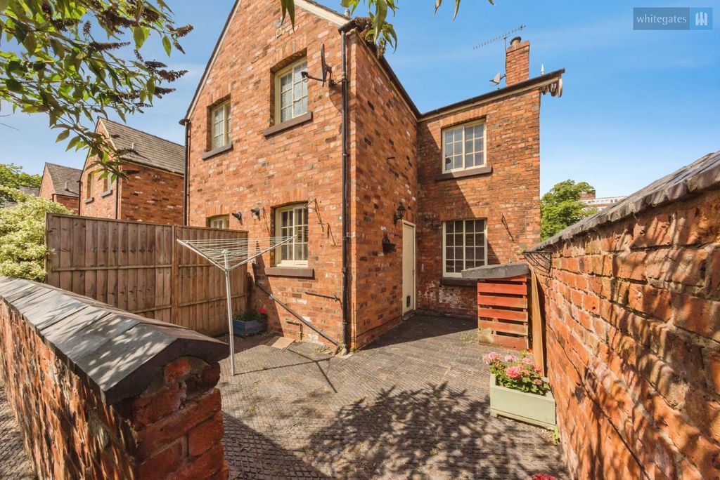 Property photo 3 of 18 Pbox-Img.Jpg