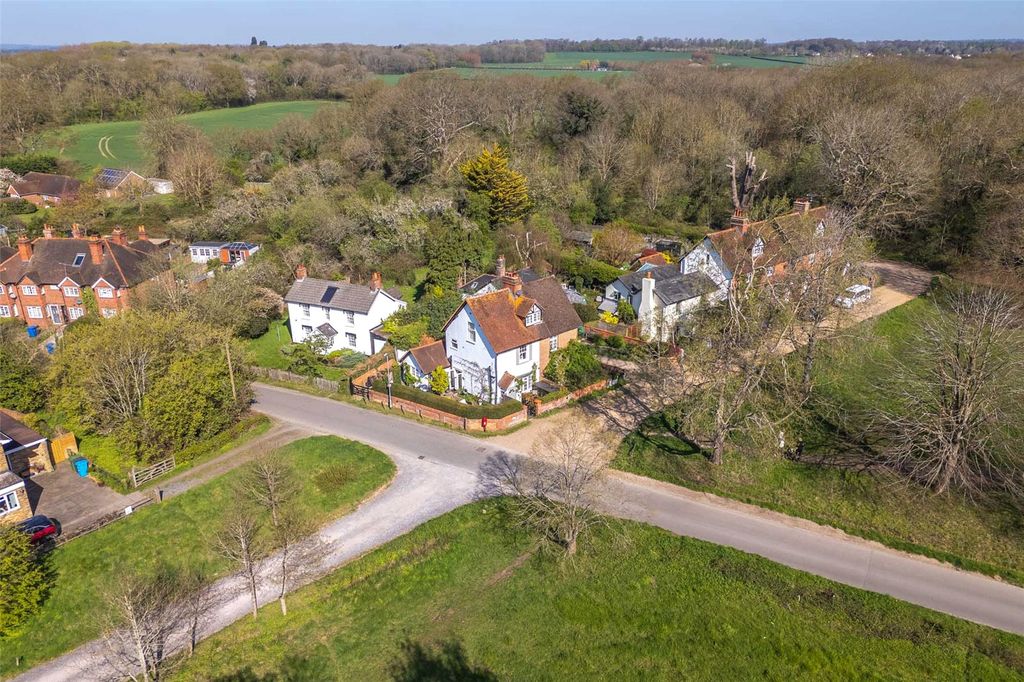 Property photo 2 of 23 Picture No. 20