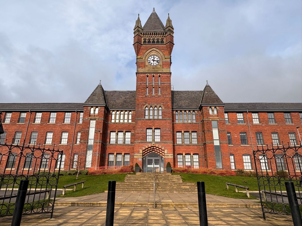 Property photo 1 of 16