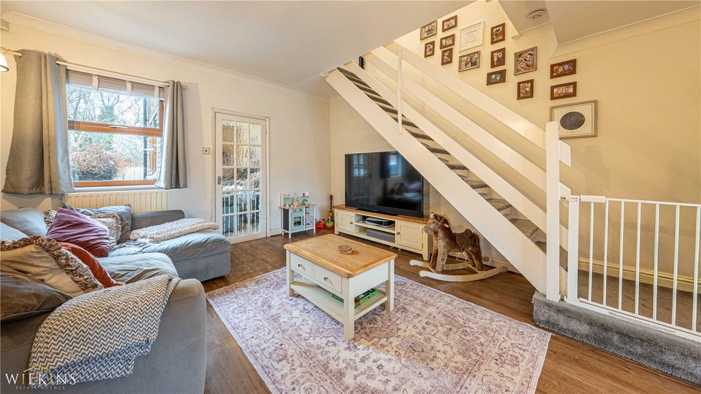 Property photo 3 of 28 Picture No. 10