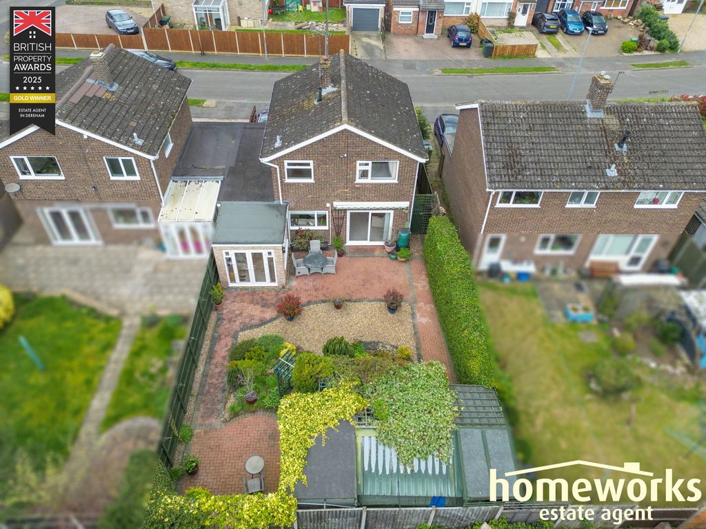 Property photo 3 of 25