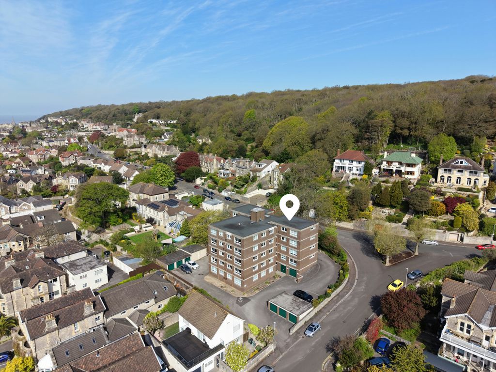 Property photo 1 of 24 2 Bed Flat For Sale