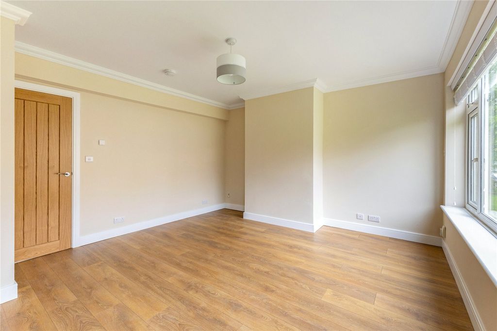 Property photo 3 of 10 Picture No. 08