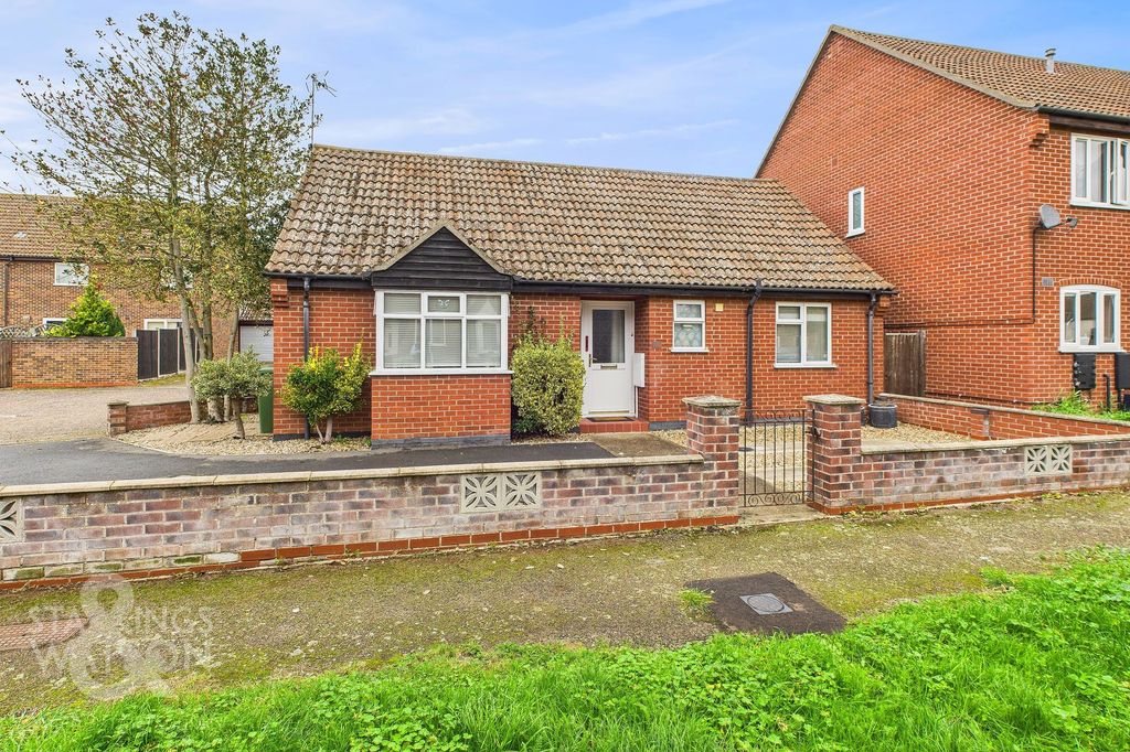 Property photo 1 of 18