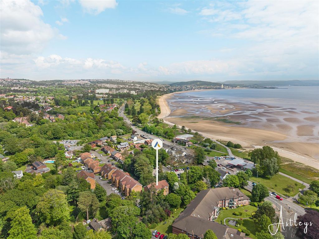 Property photo 3 of 18 Aerial Aspect