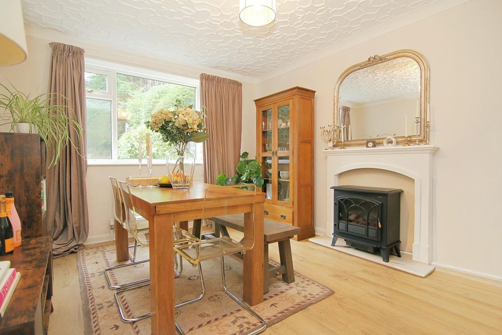 Additional image 4 of 3 bed detached house for saleWaterloo Road, Pudsey LS28