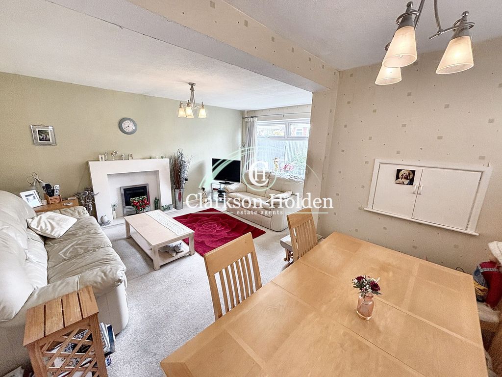 Property photo 2 of 29