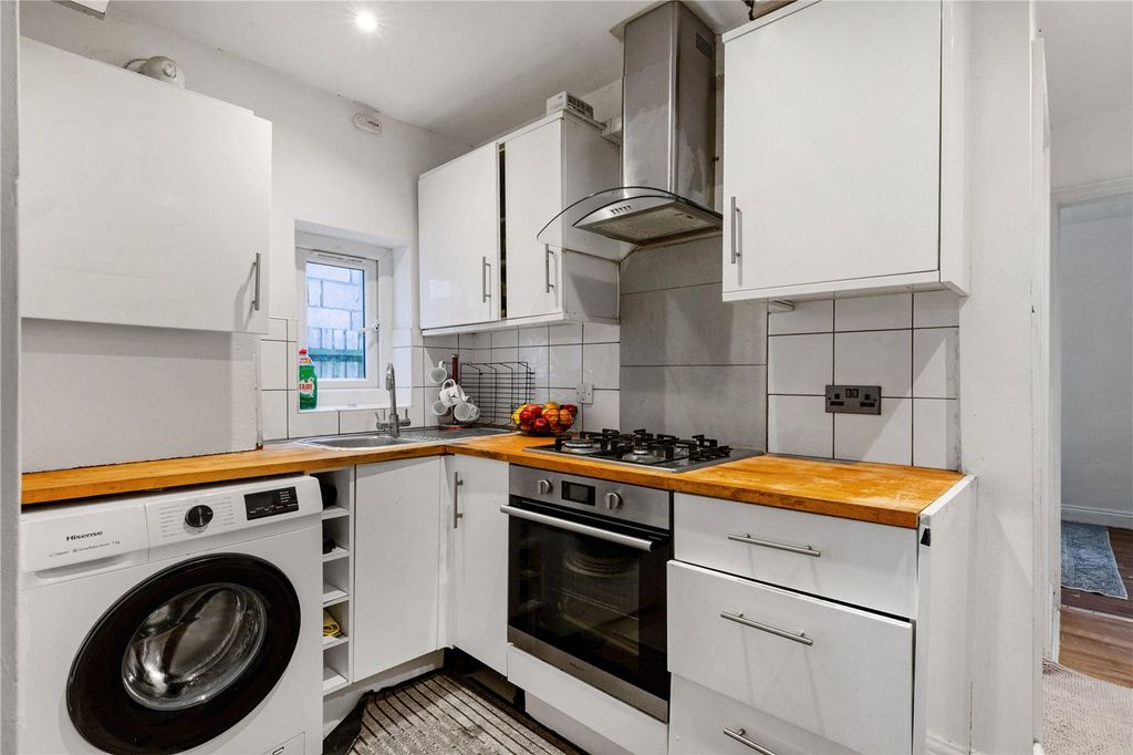 Property photo 3 of 9 Picture No. 05