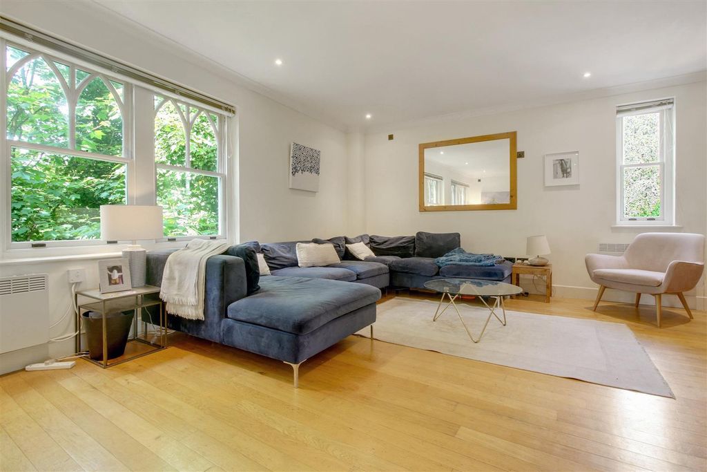 Property photo 3 of 11 Lounge3.Jpg