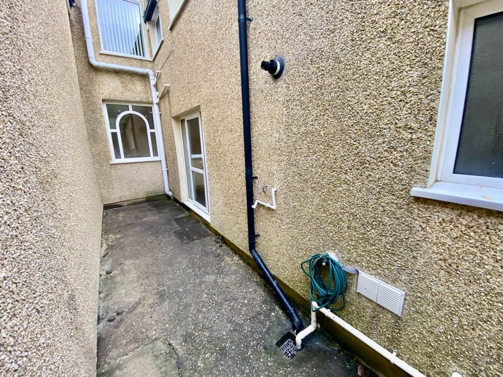 Property photo 3 of 19 Img_0122