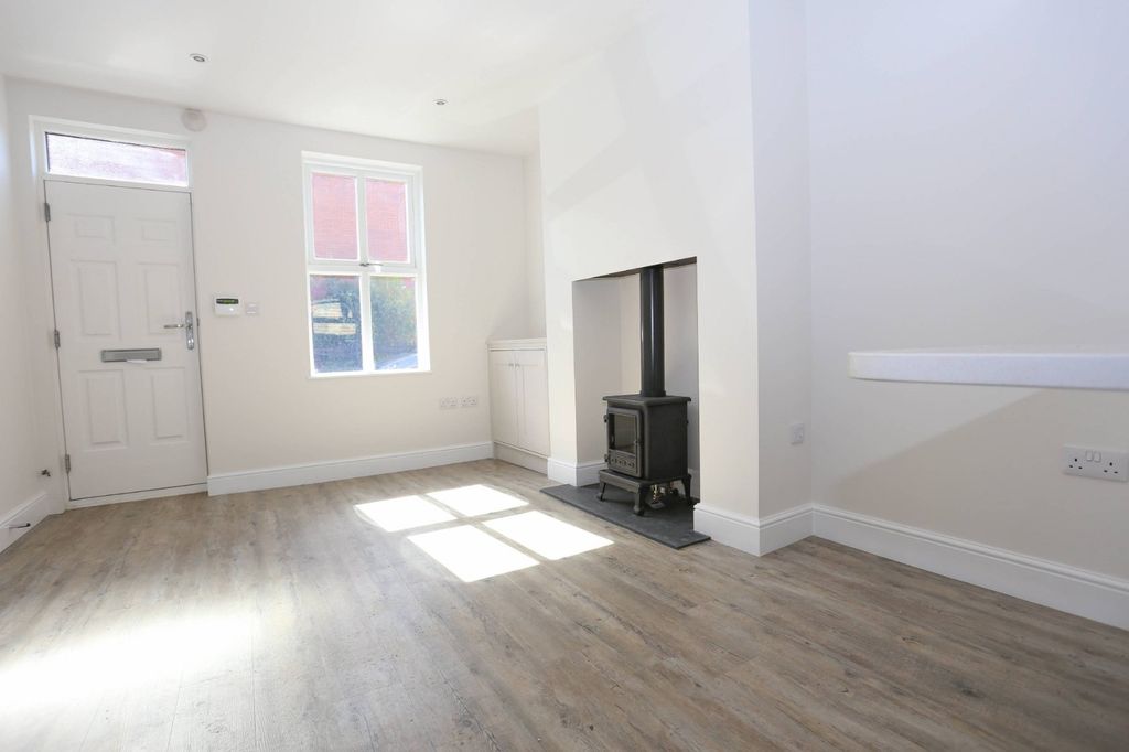 Property photo 2 of 10 Picture No. 18