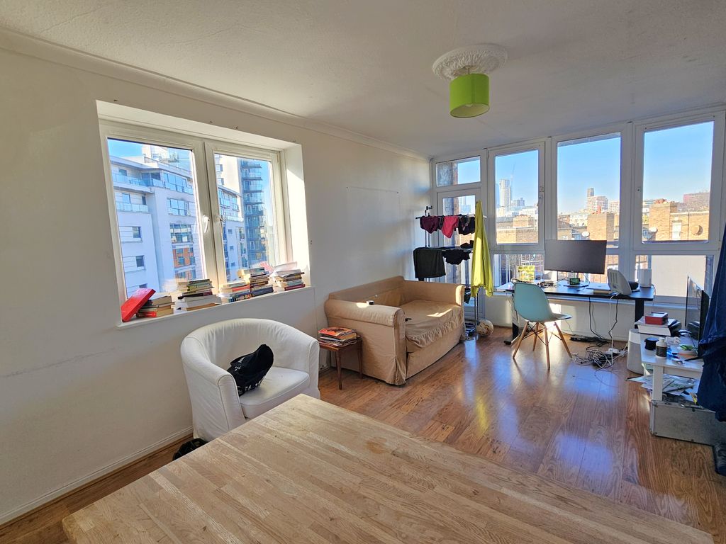 Property photo 2 of 11