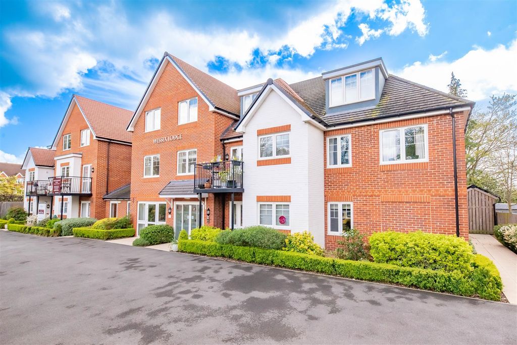 Property photo 1 of 19