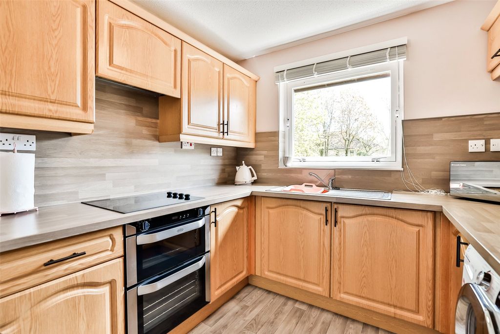 Property photo 3 of 16 Photo 3